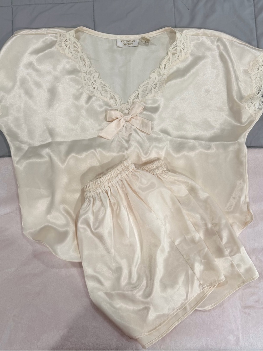 Vintage Victoria's Secret Cream Satin Lace-Trim Sleep Set